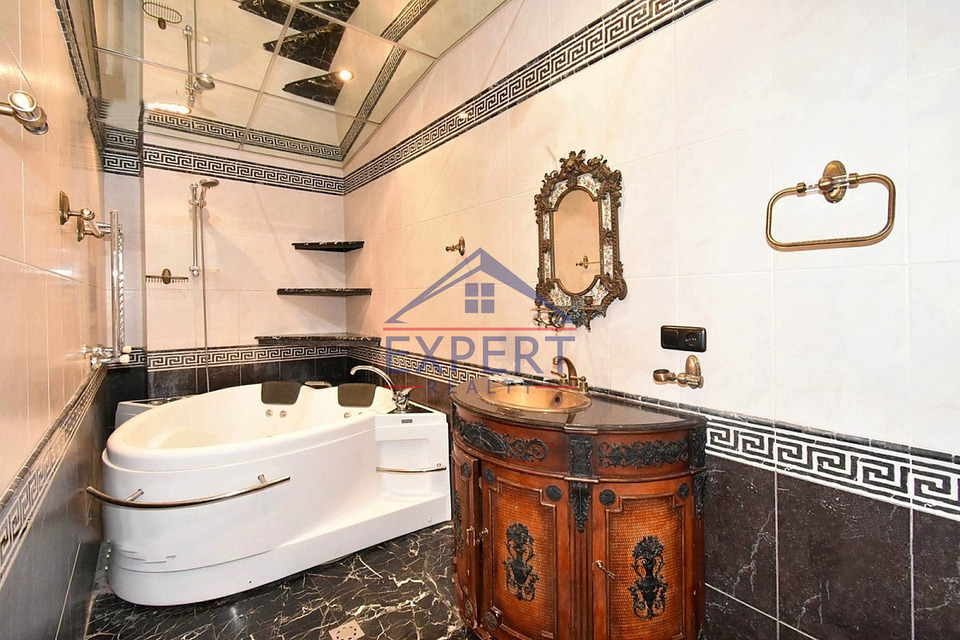 ԿԵՆՏՐՈՆ, ՄՀԵՐ ՄԿՐՏՉՅԱՆ ՓՈՂՈՑ, 4 ՍԵՆՅԱԿ