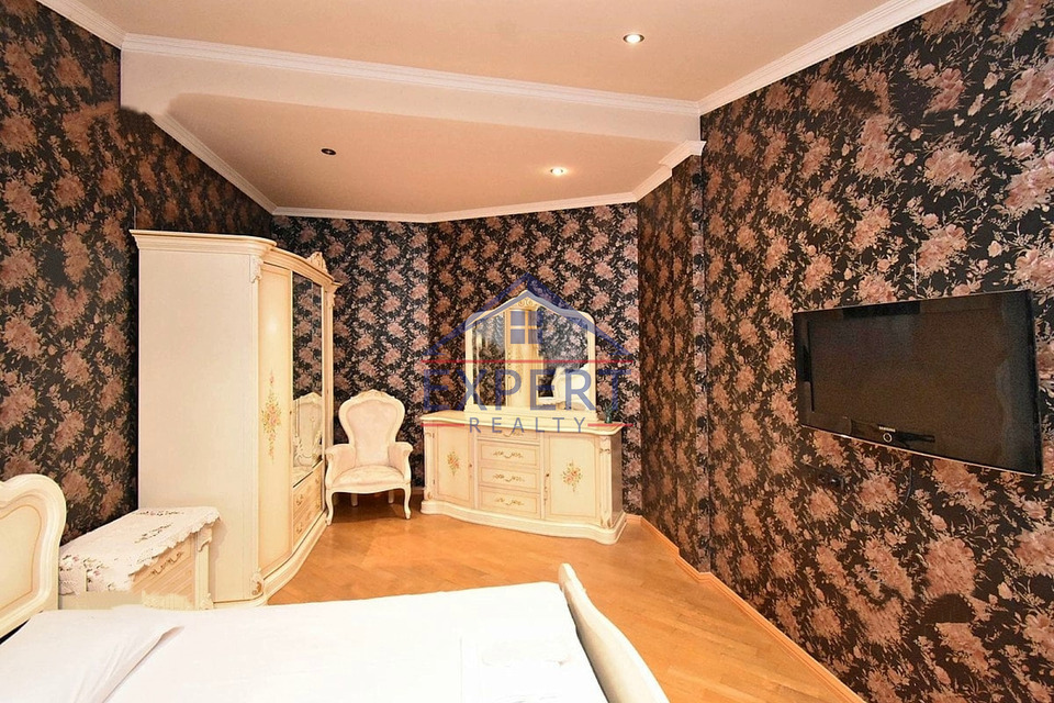 ԿԵՆՏՐՈՆ, ՄՀԵՐ ՄԿՐՏՉՅԱՆ ՓՈՂՈՑ, 4 ՍԵՆՅԱԿ