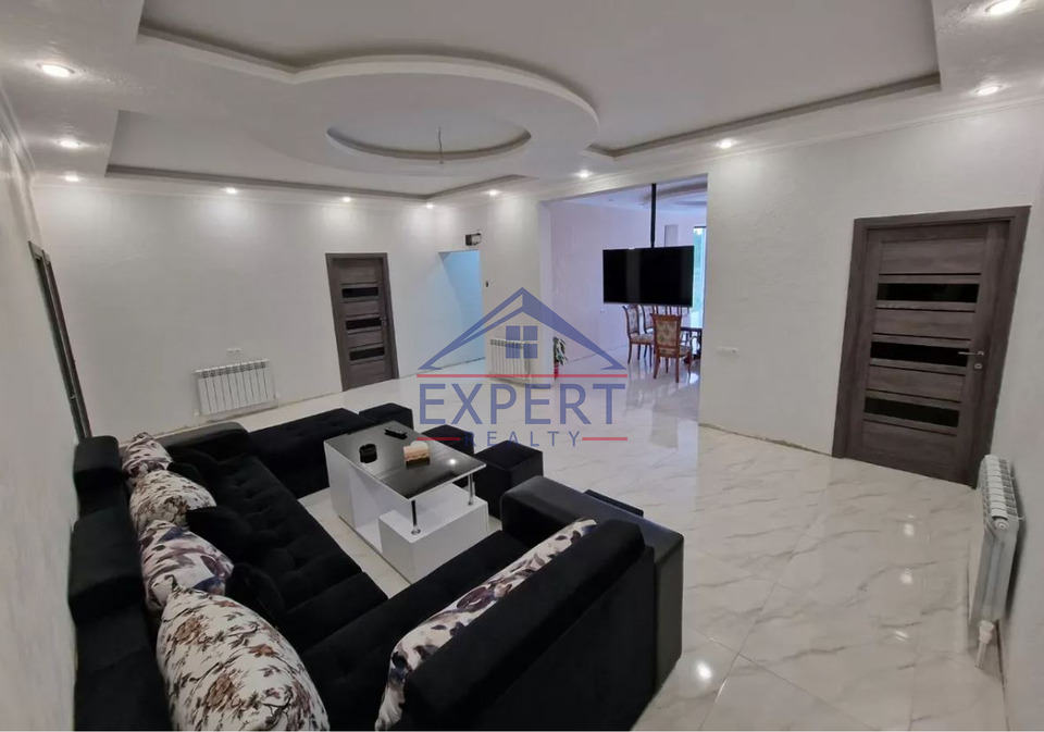 ԷՐԵԲՈՒՆԻ ԹԱՂԱՄԱՍ 5 ՍԵՆՅԱԿ