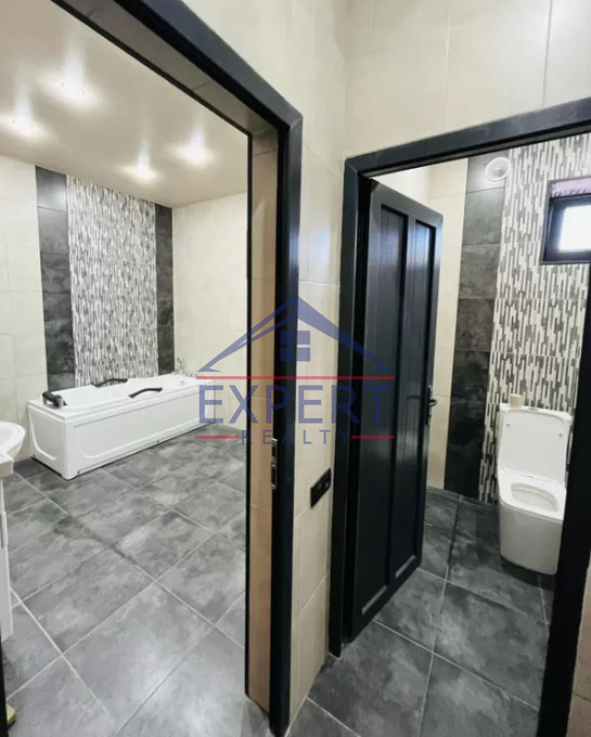 ԷՐԵԲՈՒՆԻ ԹԱՂԱՄԱՍ 5 ՍԵՆՅԱԿ