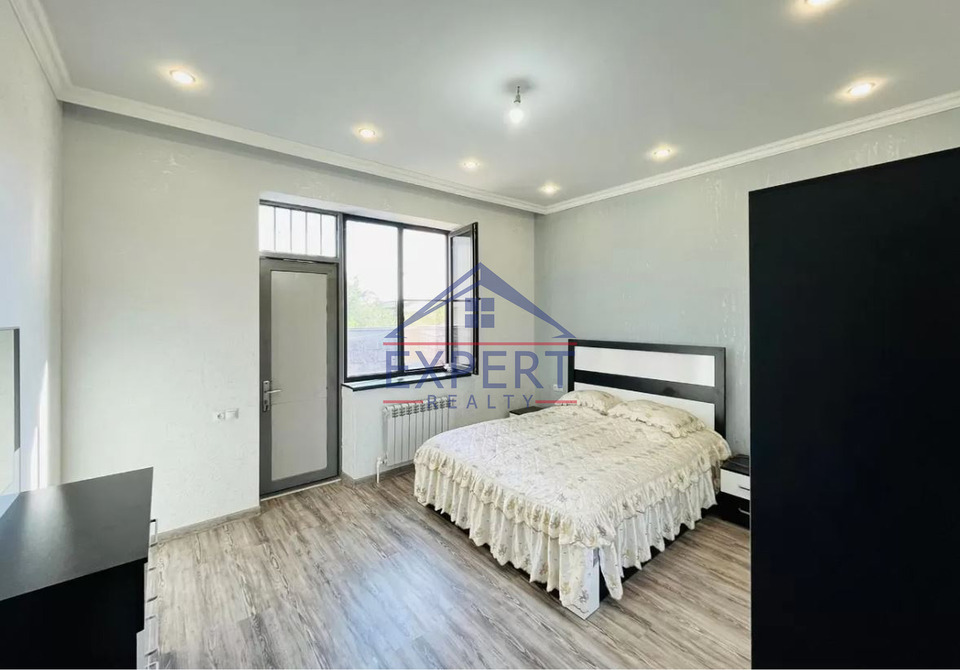 ԷՐԵԲՈՒՆԻ ԹԱՂԱՄԱՍ 5 ՍԵՆՅԱԿ