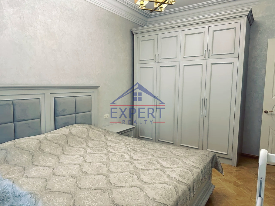 ԿԵՆՏՐՈՆ,ԿՈՂԲԱՑԻ ՓՈՂՈՑ, 5 ՍԵՆՅԱԿ