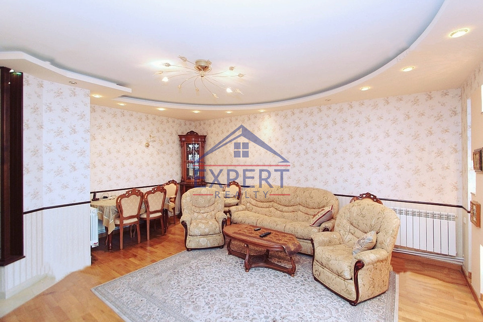 ԿԵՆՏՐՈՆ, ԻՍԱՀԱԿՅԱՆ ՓՈՂՈՑ, 2 ՍԵՆՅԱԿ