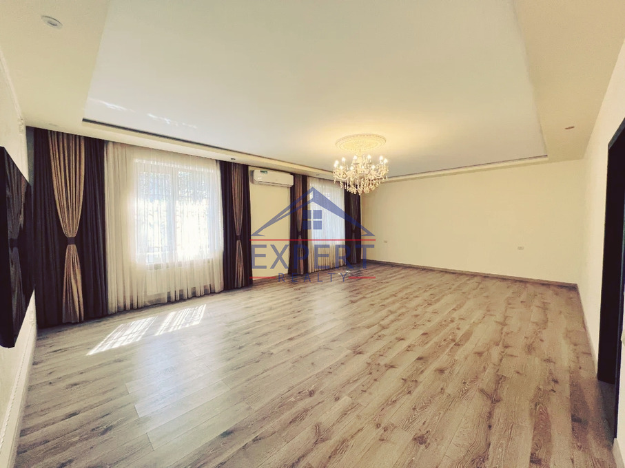 ԷՐԵԲՈՒՆԻ, ՆՈՐ ԱՐԵՇ, 2 ՀԱՐԿԱՆԻ ԱՌԱՆՁՆԱՏՈՒՆ