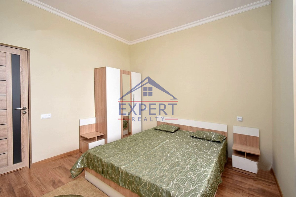 ՄԱԼԱԹԻԱ ՍԵԲԱՍՏԻԱ, ՄՈՆԹԵ ՄԵԼՔՈՆՅԱՆ, 2 ՍԵՆՅԱԿ