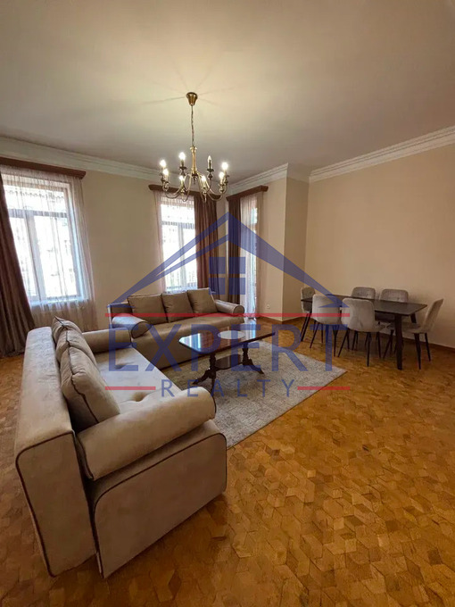 ԿԵՆՏՐՈՆ, ՆԱԼԲԱՆԴՅԱՆ ՓՈՂՈՑ, 7 ՍԵՆՅԱԿ