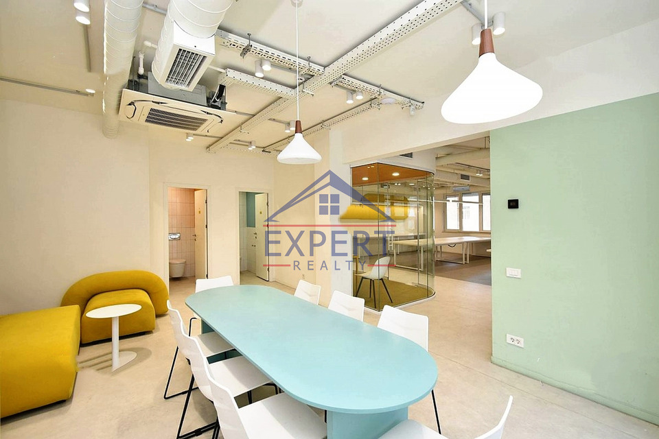 ԶԵՅԹՈՒՆ, ՊԱՐՈՒՅՐ ՍԵՎԱԿ, 210 ՔՄ