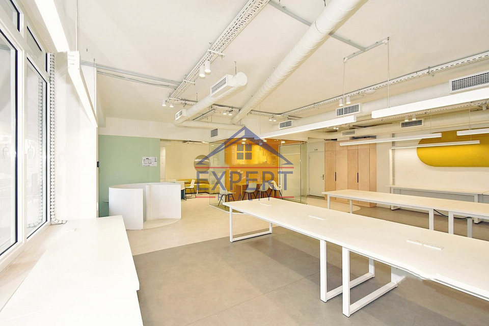 ԶԵՅԹՈՒՆ, ՊԱՐՈՒՅՐ ՍԵՎԱԿ, 210 ՔՄ