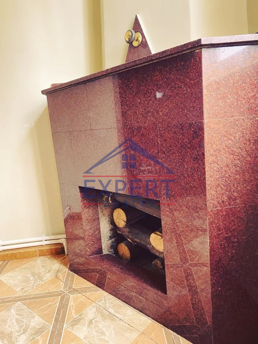 ՇԵՆԳԱՎԻԹ, ՉԵԽՈՎԻ ՓՈՂՈՑ, 4 ՍԵՆՅԱԿ