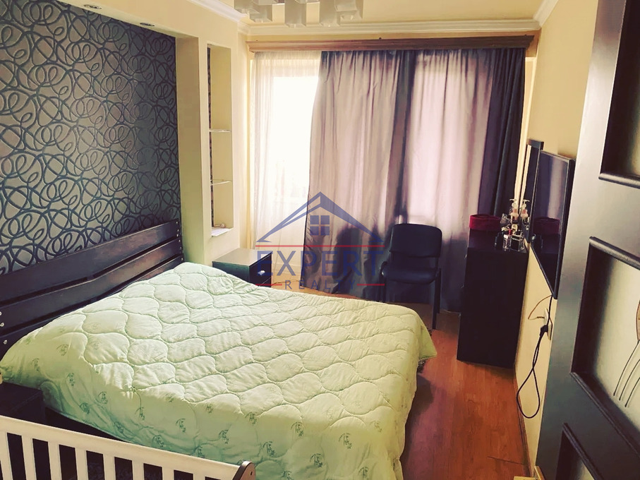 ՇԵՆԳԱՎԻԹ, ՉԵԽՈՎԻ ՓՈՂՈՑ, 4 ՍԵՆՅԱԿ