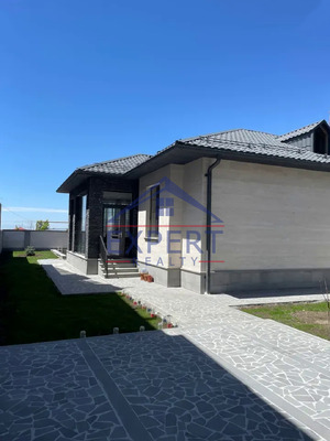 ՆՈՐՔ ՄԱՐԱՇ, ԼՈՒՍԻՆԵ ԶԱՔԱՐՅԱՆ ՓՈՂՈՑ, 4 ՍԵՆՅԱԿ
