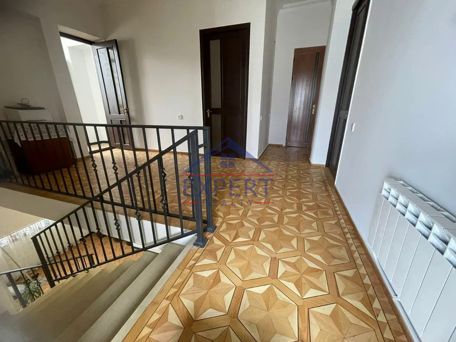ԴԱՎԹԱՇԵՆ, 6 ՍԵՆՅԱԿ