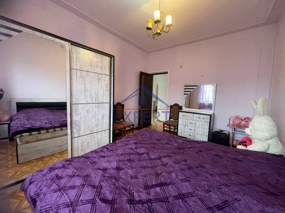 ԴԱՎԹԱՇԵՆ, 6 ՍԵՆՅԱԿ