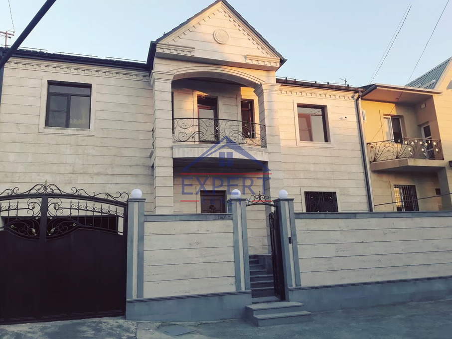 ԷՐԵԲՈՒՆԻ, ԴԱՎԻԹ ԲԵԿ ՓՈՂՈՑ, 6 ՍԵՆՅԱԿ