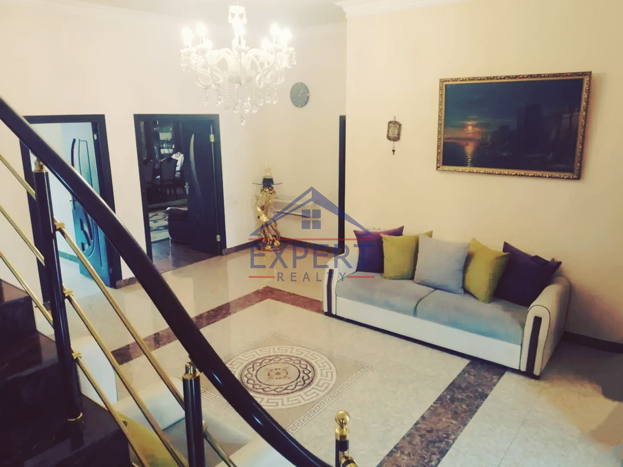 ԷՐԵԲՈՒՆԻ, ԴԱՎԻԹ ԲԵԿ ՓՈՂՈՑ, 6 ՍԵՆՅԱԿ