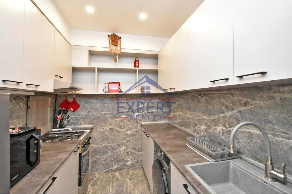ԿԵՆՏՐՈՆ, ՀԻՆ ԵՐԵՎԱՆՑՈՒ ՓՈՂՈՑ, 3 ՍԵՆՅԱԿ