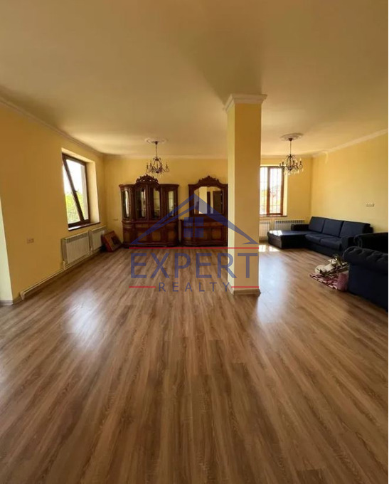 ԱՎԱՆ , ԱՃԱՌՅԱՆ ՓՈՂՈՑ, 7 ՍԵՆՅԱԿ