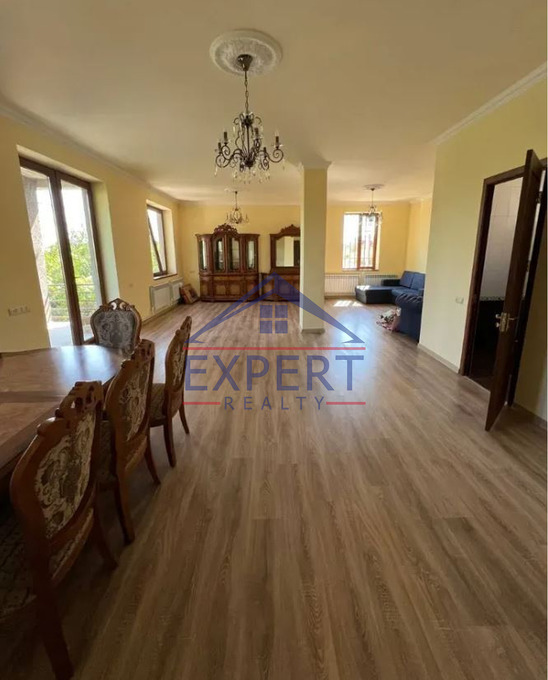 ԱՎԱՆ , ԱՃԱՌՅԱՆ ՓՈՂՈՑ, 7 ՍԵՆՅԱԿ