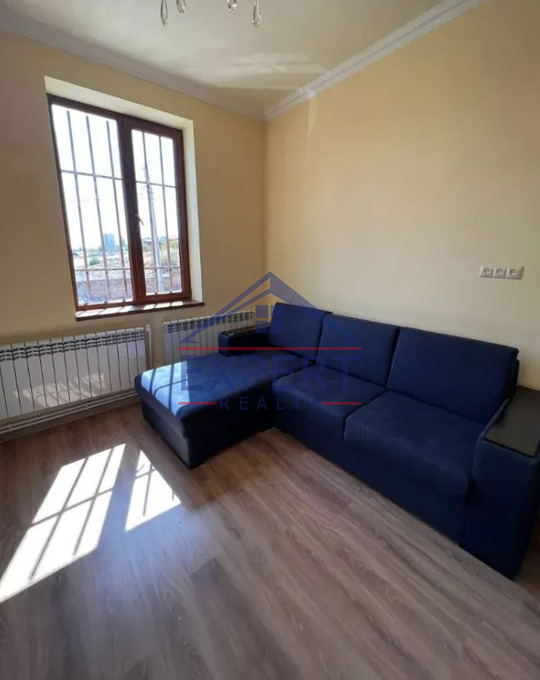 ԱՎԱՆ , ԱՃԱՌՅԱՆ ՓՈՂՈՑ, 7 ՍԵՆՅԱԿ