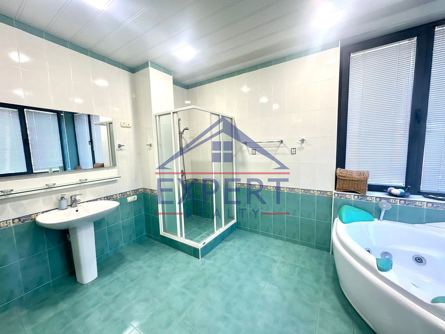 ՆՈՐՔ ՄԱՐԱՇ, ԱՐՄԵՆԱԿ ԱՐՄԵՆԱԿՅԱՆ ՓՈՂՈՑ, 5 ՍԵՆՅԱԿ