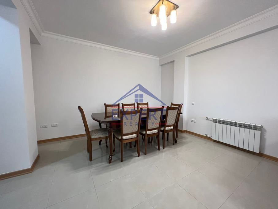 ԱՐԱԲԿԻՐ, ՀՐԱՉՅԱ ԹԱՄՐԱԶՅԱՆ ՓՈՂՈՑ, 3 ՍԵՆՅԱԿ
