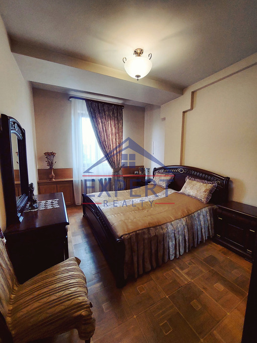ԿԵՆՏՐՈՆ, ԴԵՄԻՐՃՅԱՆ ՓՈՂՈՑ, 3 ՍԵՆՅԱԿ