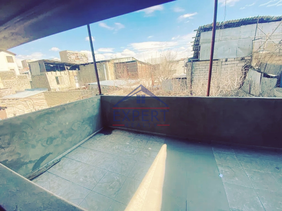 ՇԵՆԳԱՎԻԹ, ԼևՈՆ ԽԱՉԻԿՅԱՆ ՓՈՂՈՑ, 4 ՍԵՆՅԱԿ