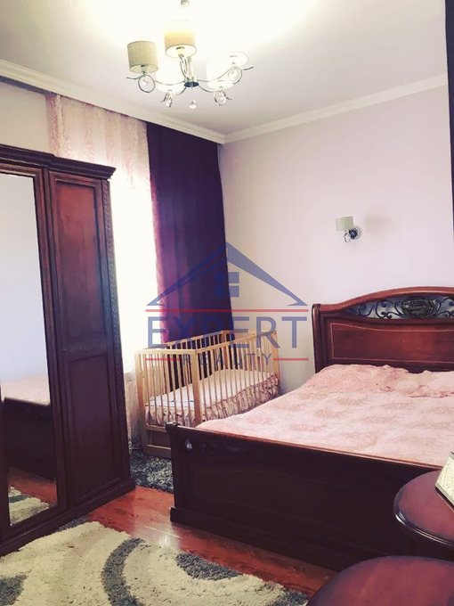 ԱՎԱՆ, ՄՀԵՐ ՄԿՐՏՉՅԱՆ ՓՈՂՈՑ, 8 ՍԵՆՅԱԿ