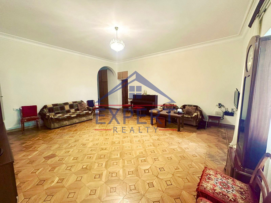 ԿԵՆՏՐՈՆ, ՊՈՒՇԿԻՆ ՓՈՂՈՑ, 3 ՍԵՆՅԱԿ