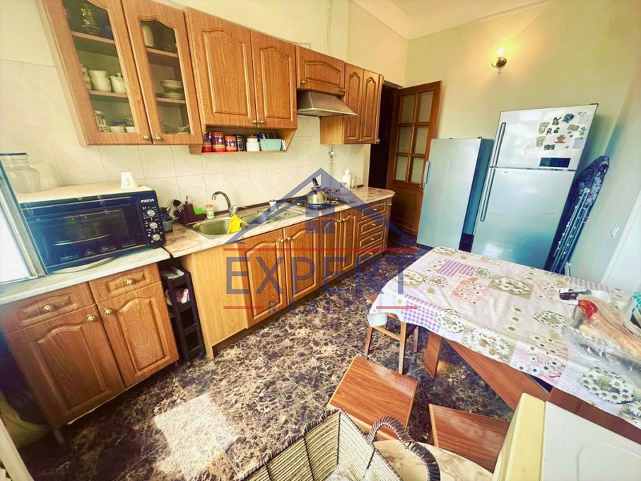 ԿԵՆՏՐՈՆ, ՊՈՒՇԿԻՆ ՓՈՂՈՑ, 3 ՍԵՆՅԱԿ