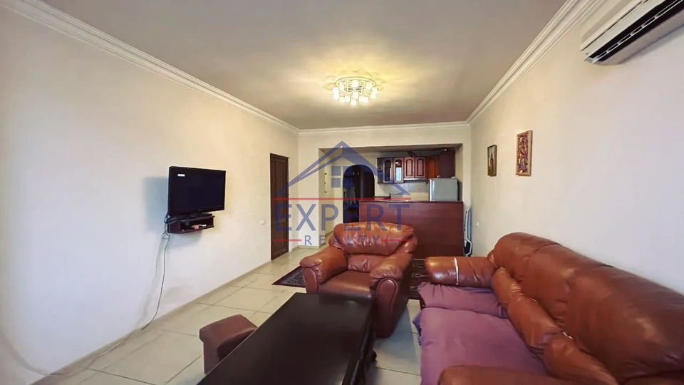 ԿԵՆՏՐՈՆ, ՆԱԼԲԱՆԴՅԱՆ ՓՈՂՈՑ, 2 ՍԵՆՅԱԿ