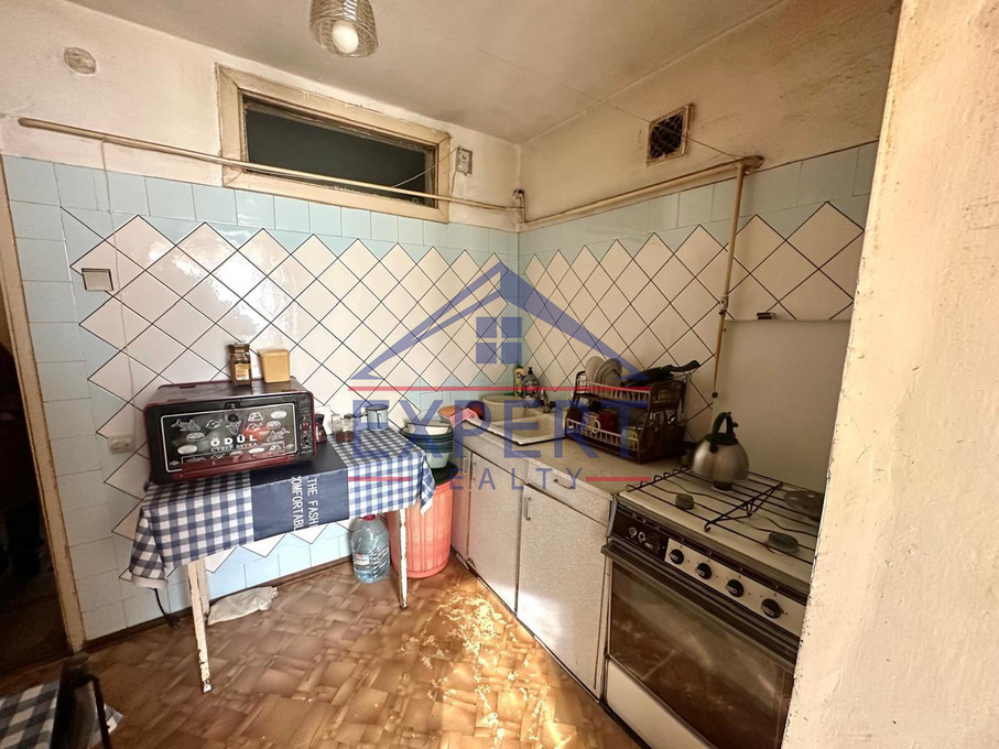 ԿԵՆՏՐՈՆ, ԲՈՒԶԱՆԴ ՓՈՂՈՑ, 3 ՍԵՆՅԱԿ