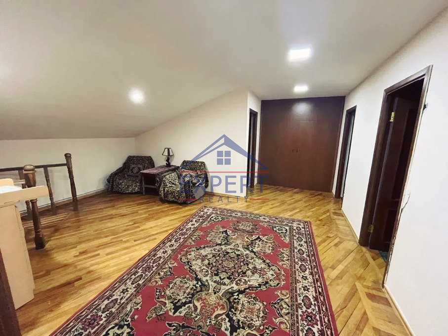 ԴԱՎԹԱՇԵՆ, 5 ՍԵՆՅԱԿ