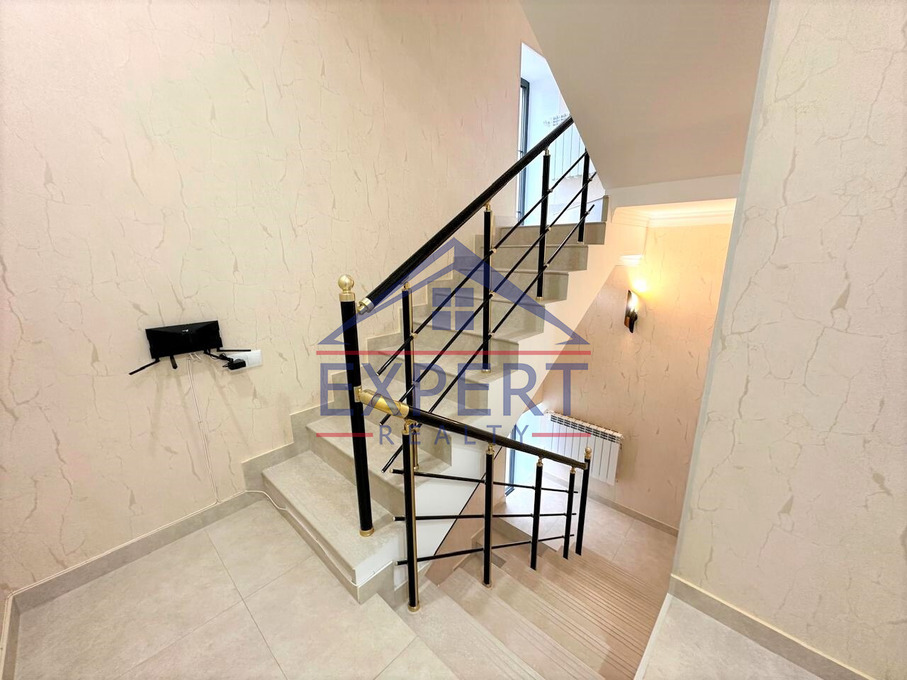 ԱՐԱԲԿԻՐ , ՂԱՓԱՆՑՅԱՆ ՓՈՂՈՑ , 4 ՍԵՆՅԱԿ