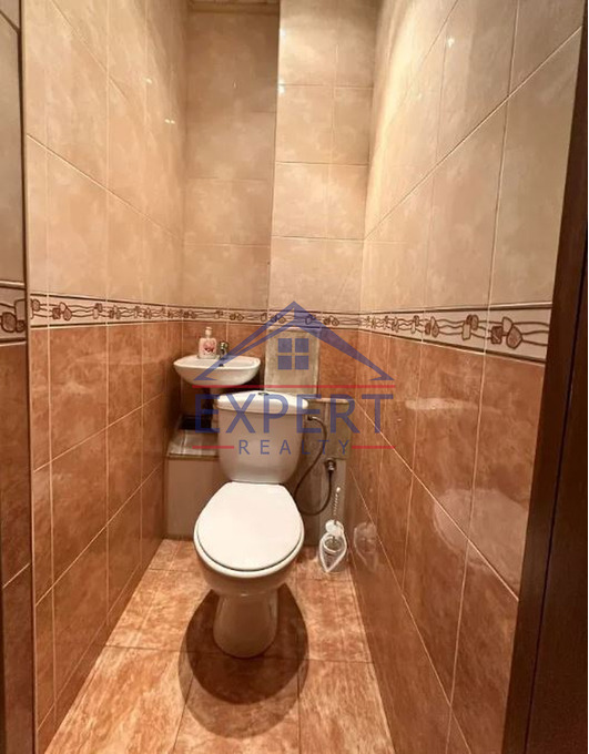 ԿԵՆՏՐՈՆ, ՄԱՇՏՈՑԻ ՊՈՂՈՏԱ, 3 ՍԵՆՅԱԿ