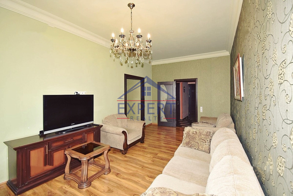 ԱՐԱԲԿԻՐ, ՄԱՄԻԿՈՆՅԱՆՑ, 4 ՍԵՆՅԱԿ