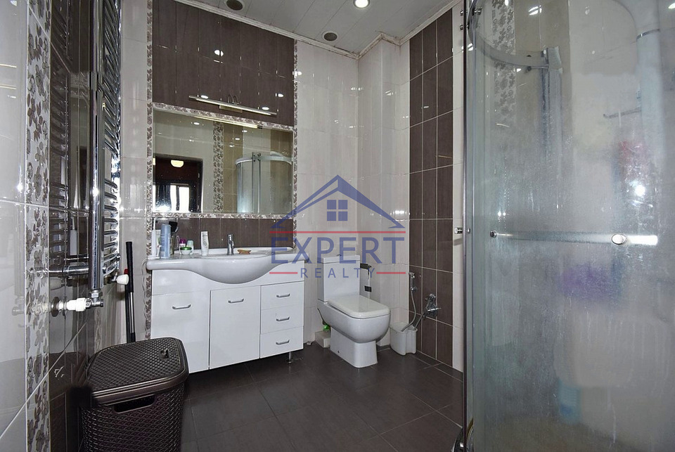 ԱՐԱԲԿԻՐ, ՄԱՄԻԿՈՆՅԱՆՑ, 4 ՍԵՆՅԱԿ