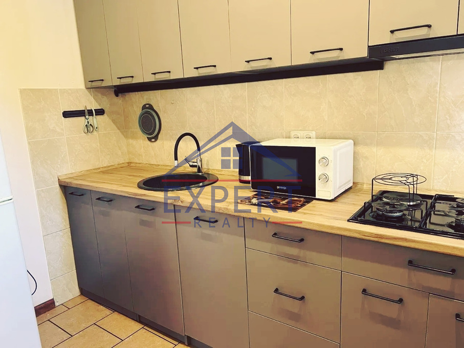 ԿԵՆՏՐՈՆ, ԶԱՔՅԱՆ ՓՈՂՈՑ 4 ՍԵՆՅԱԿ