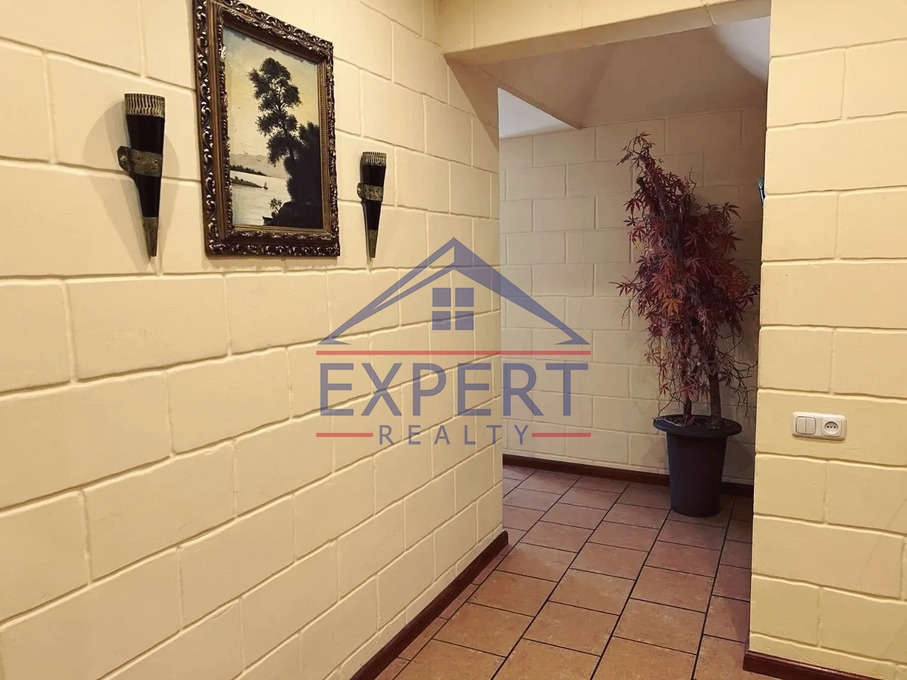 ԿԵՆՏՐՈՆ, ԶԱՔՅԱՆ ՓՈՂՈՑ 4 ՍԵՆՅԱԿ