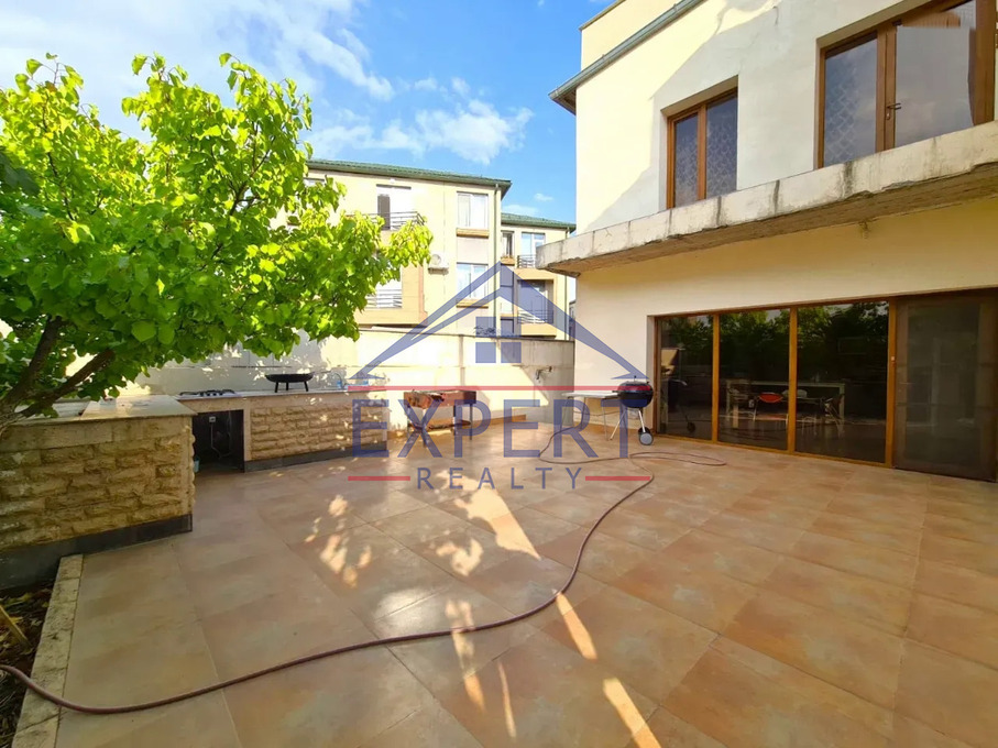 ՆՈՐ ՆՈՐՔ, ԲԱԳՐևԱՆԴ 5 ՍԵՆՅԱԿ