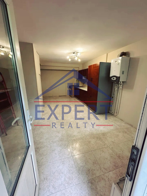 ԿԵՆՏՐՈՆ, ԲՈՒԶԱՆԴԻ ՓՈՂՈՑ, 135 ՔՄ