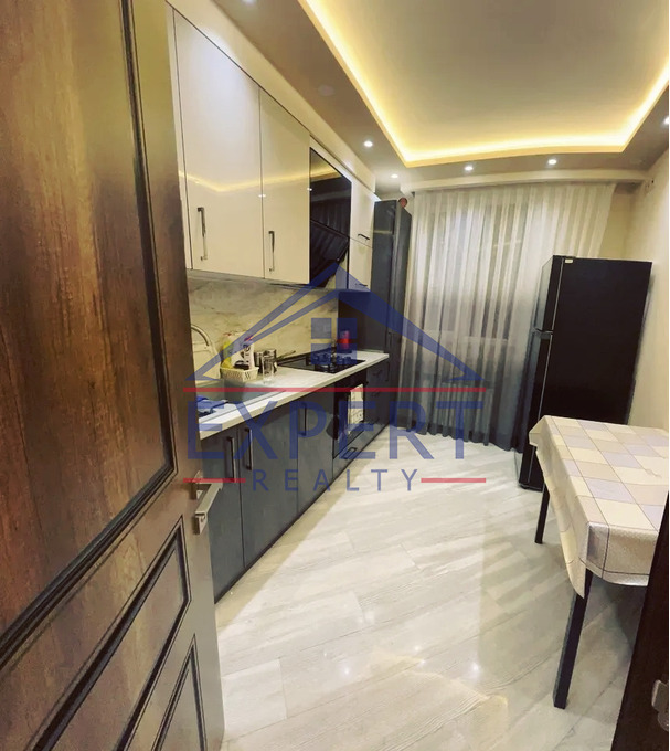 ԿԵՆՏՐՈՆ, ՏԻԳՐԱՆ ՄԵԾԻ ՊՈՂՈՏԱ, 3 ՍԵՆՅԱԿ