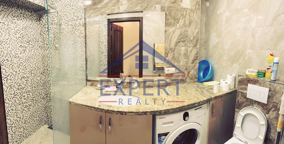 ԿԵՆՏՐՈՆ, ՏԻԳՐԱՆ ՄԵԾԻ ՊՈՂՈՏԱ, 3 ՍԵՆՅԱԿ