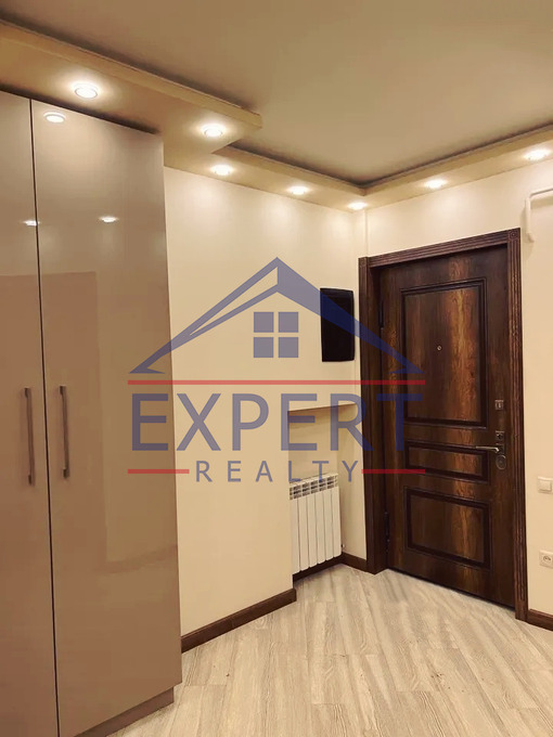 ԿԵՆՏՐՈՆ, ՏԻԳՐԱՆ ՄԵԾԻ ՊՈՂՈՏԱ, 3 ՍԵՆՅԱԿ