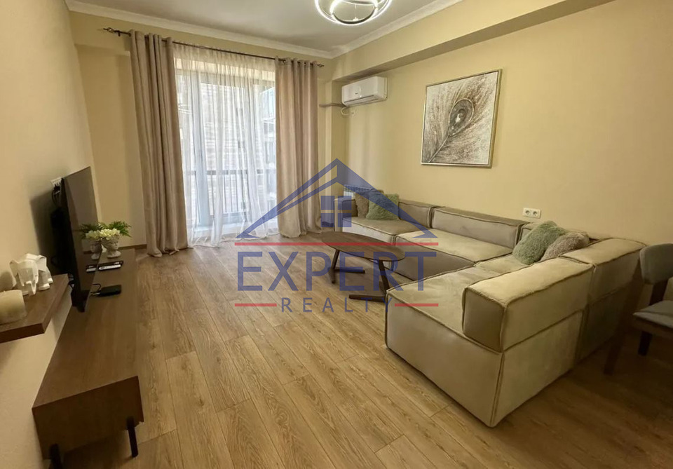 ԿԵՆՏՐՈՆ, ՊԱՐՈՆՅԱՆ ՓՈՂՈՑ, 2 ՍԵՆՅԱԿ