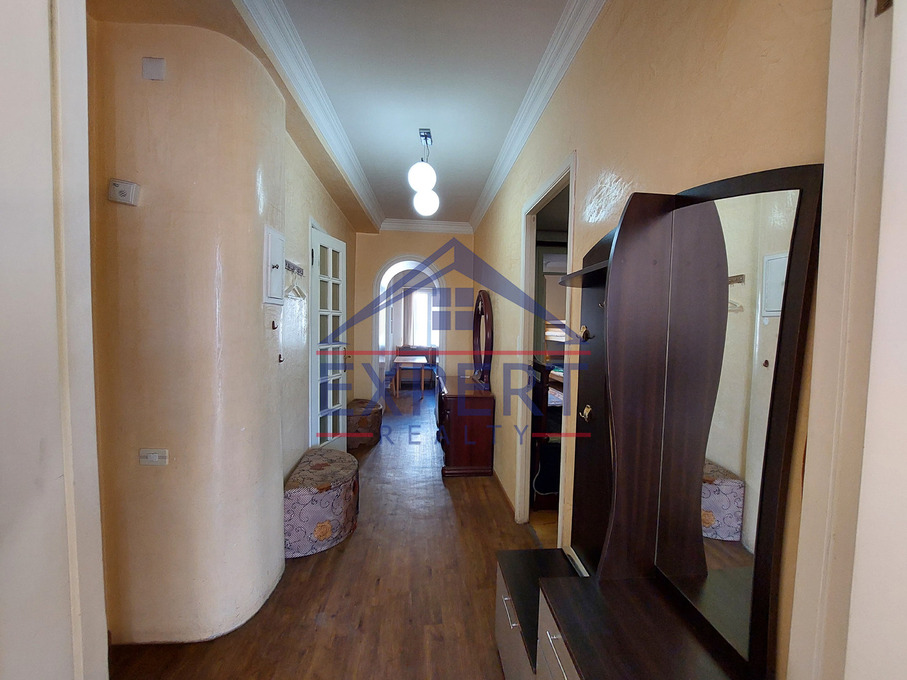 ԿԵՆՏՐՈՆ, ԶԱՔՅԱՆ ՓՈՂՈՑ, 3 ՍԵՆՅԱԿ