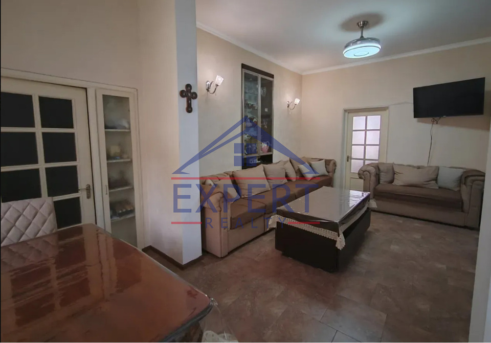 ԿԵՆՏՐՈՆ, ԱՆՏԱՌԱՅԻՆ ՓՈՂՈՑ, 4 ՍԵՆՅԱԿ