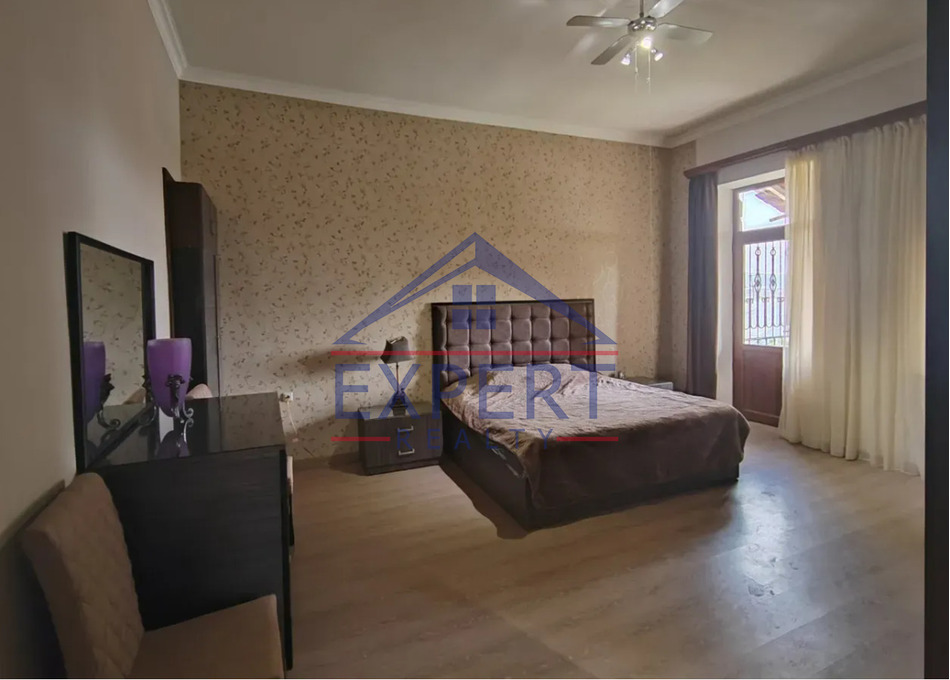 ԿԵՆՏՐՈՆ, ԱՆՏԱՌԱՅԻՆ ՓՈՂՈՑ, 4 ՍԵՆՅԱԿ