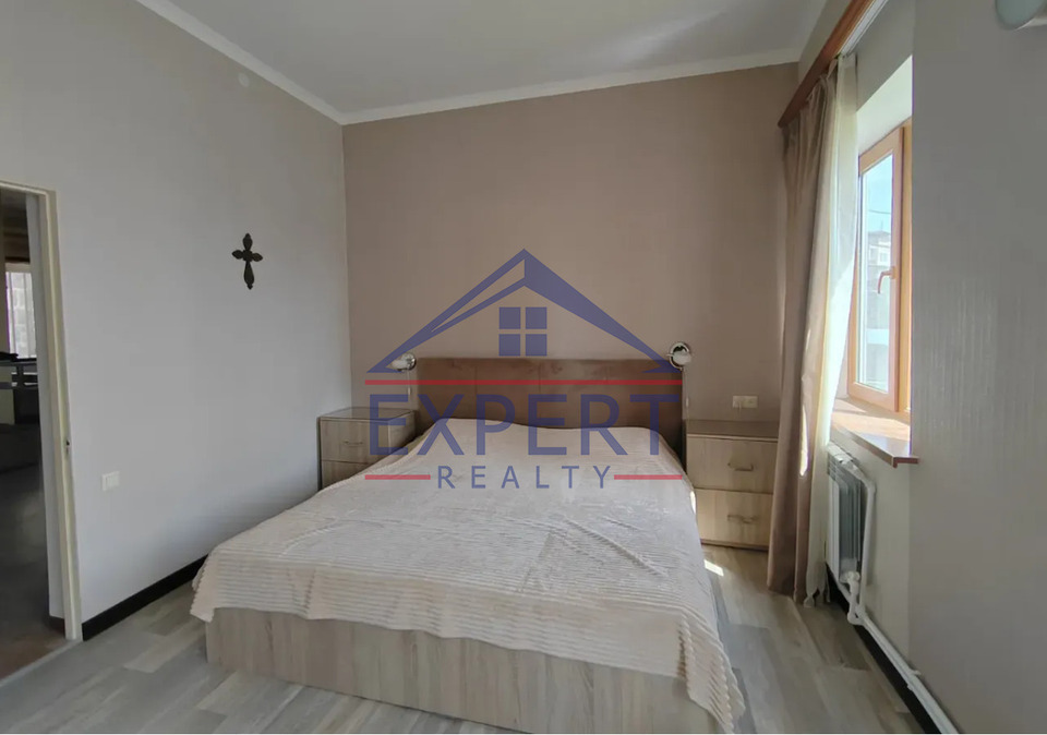 ԿԵՆՏՐՈՆ, ԱՆՏԱՌԱՅԻՆ ՓՈՂՈՑ, 4 ՍԵՆՅԱԿ