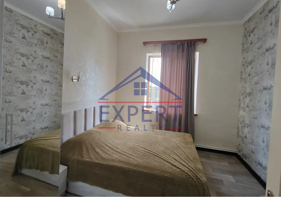 ԿԵՆՏՐՈՆ, ԱՆՏԱՌԱՅԻՆ ՓՈՂՈՑ, 4 ՍԵՆՅԱԿ